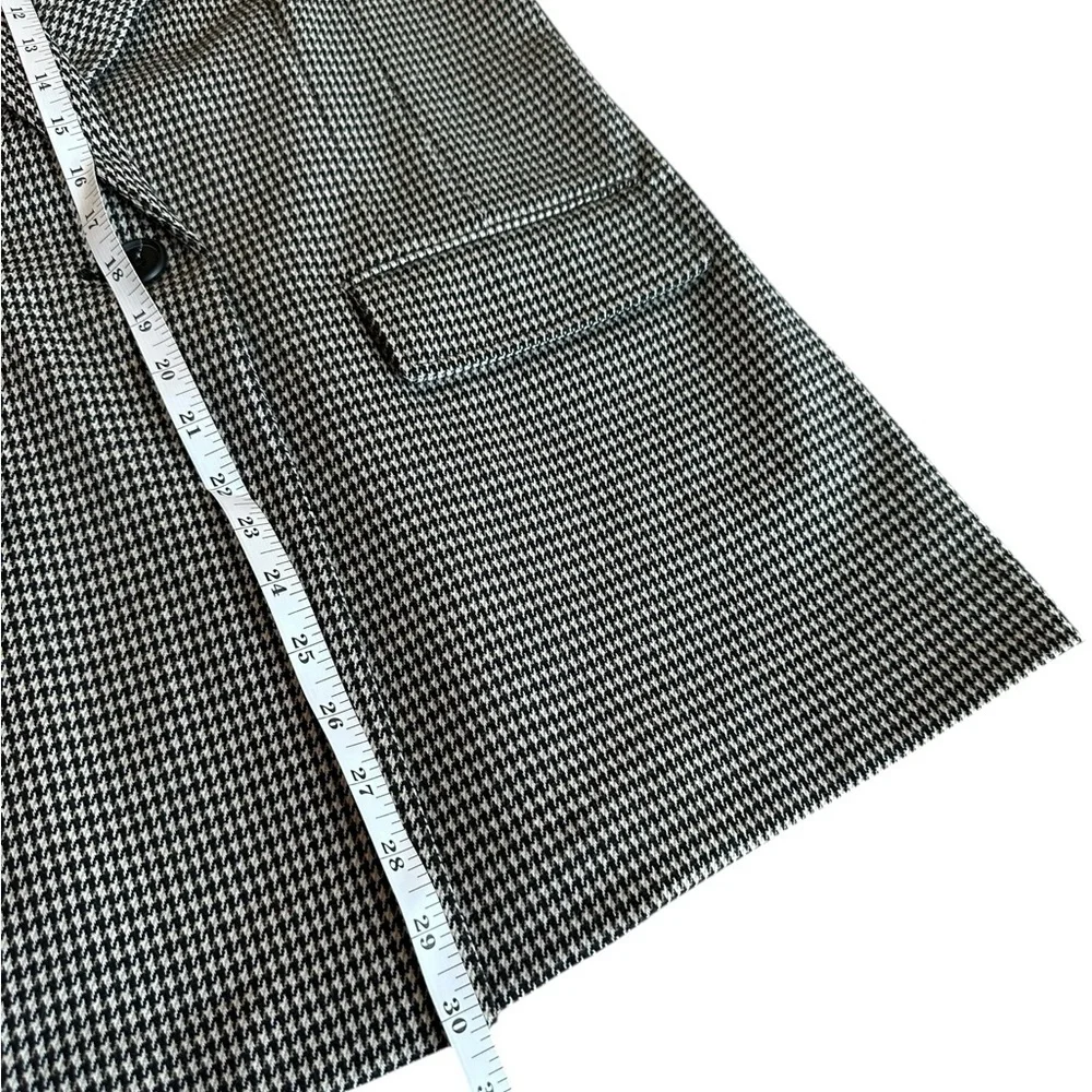 Bagatelle Black and White Houndstooth Vest - Picture 13 of 14